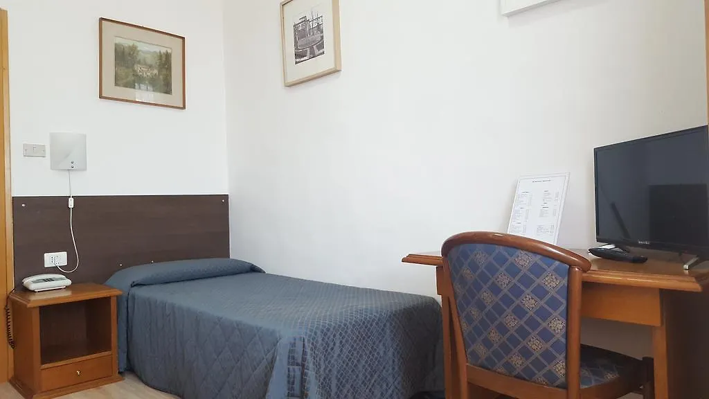***  Hotel Flora Prato  Italy